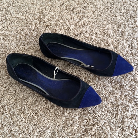 Gap pointed toe flats - Picture 3 of 7